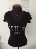 BLUSA GUESS TAMANHOS  P e M