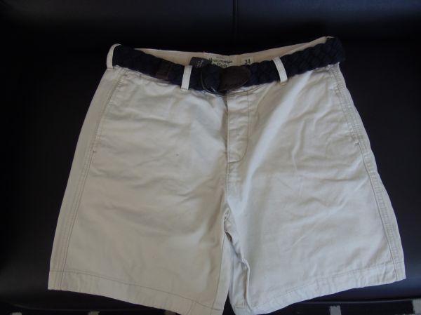 BERMUDAS ABERCROMBIE COM CINTO - TAM. 38 A 44